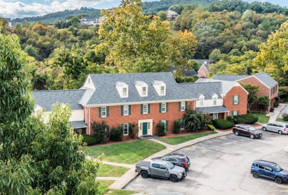 922256 821 stonegate dr 13